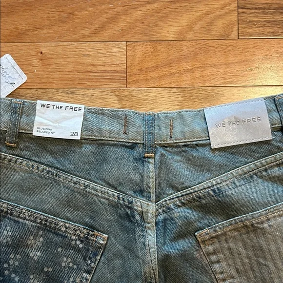 Free People We The Free Illusions Printed Patchwork barrel jeans. NWT. Size 28 - Picture 7 of 9